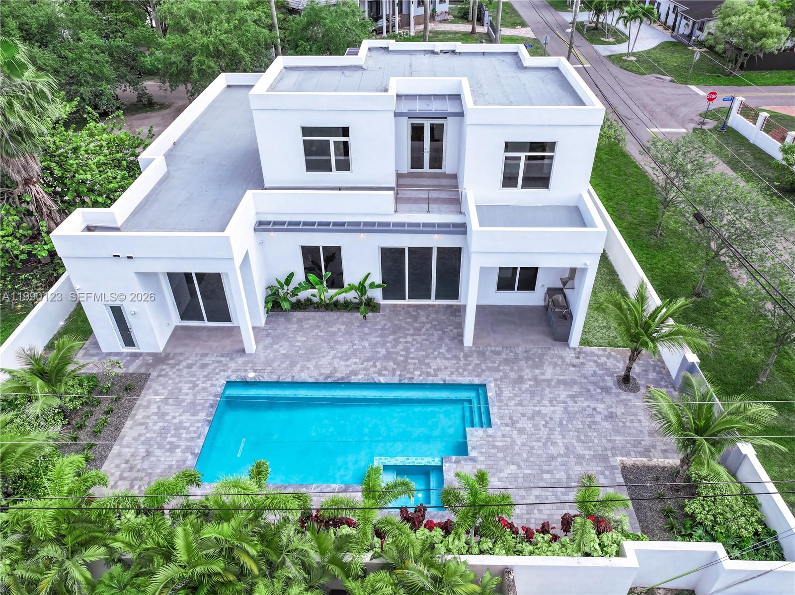 9895 NW 26th St, Doral FL 33172