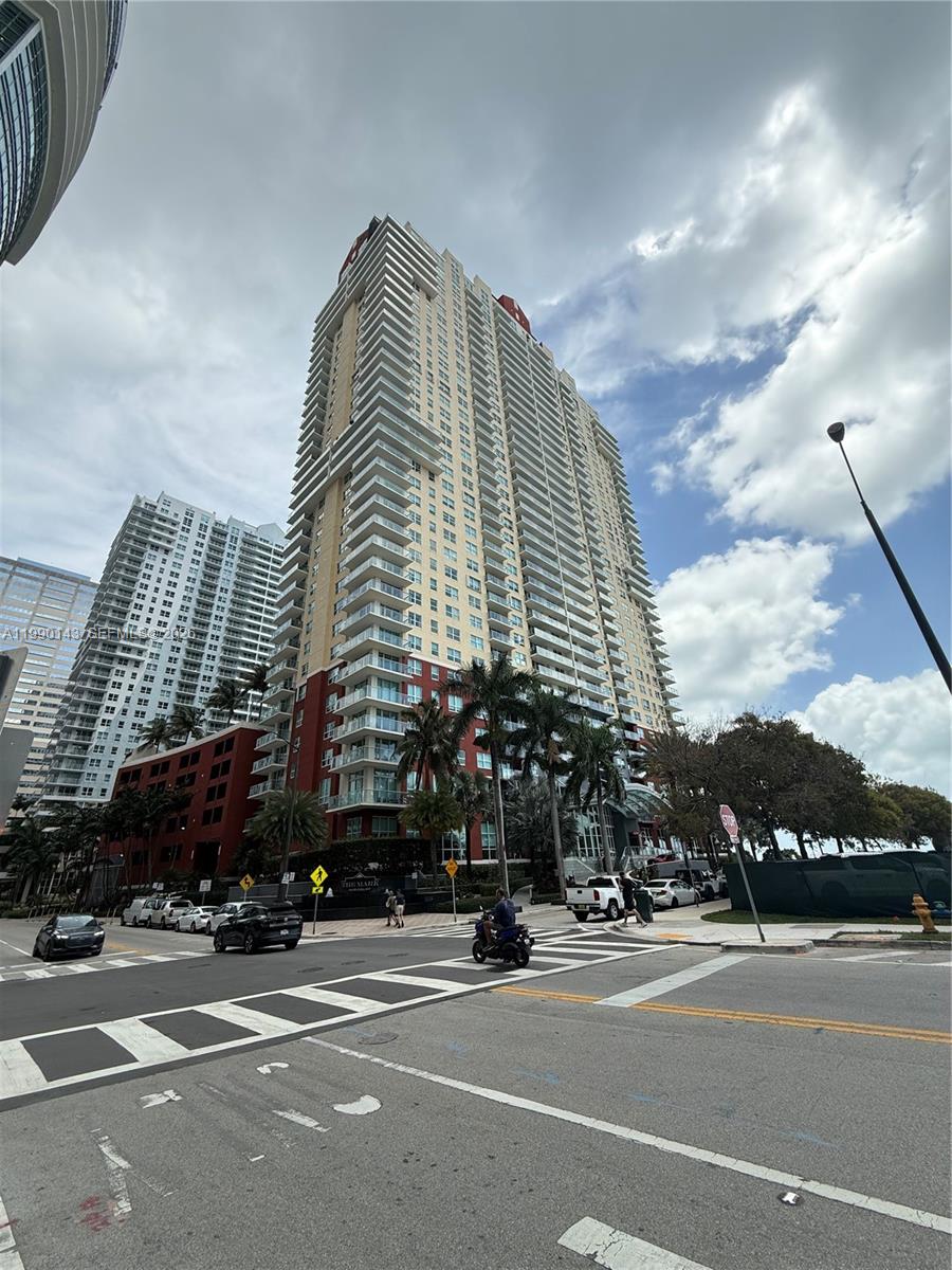1155 Brickell Bay Dr #1206, Miami FL 33131