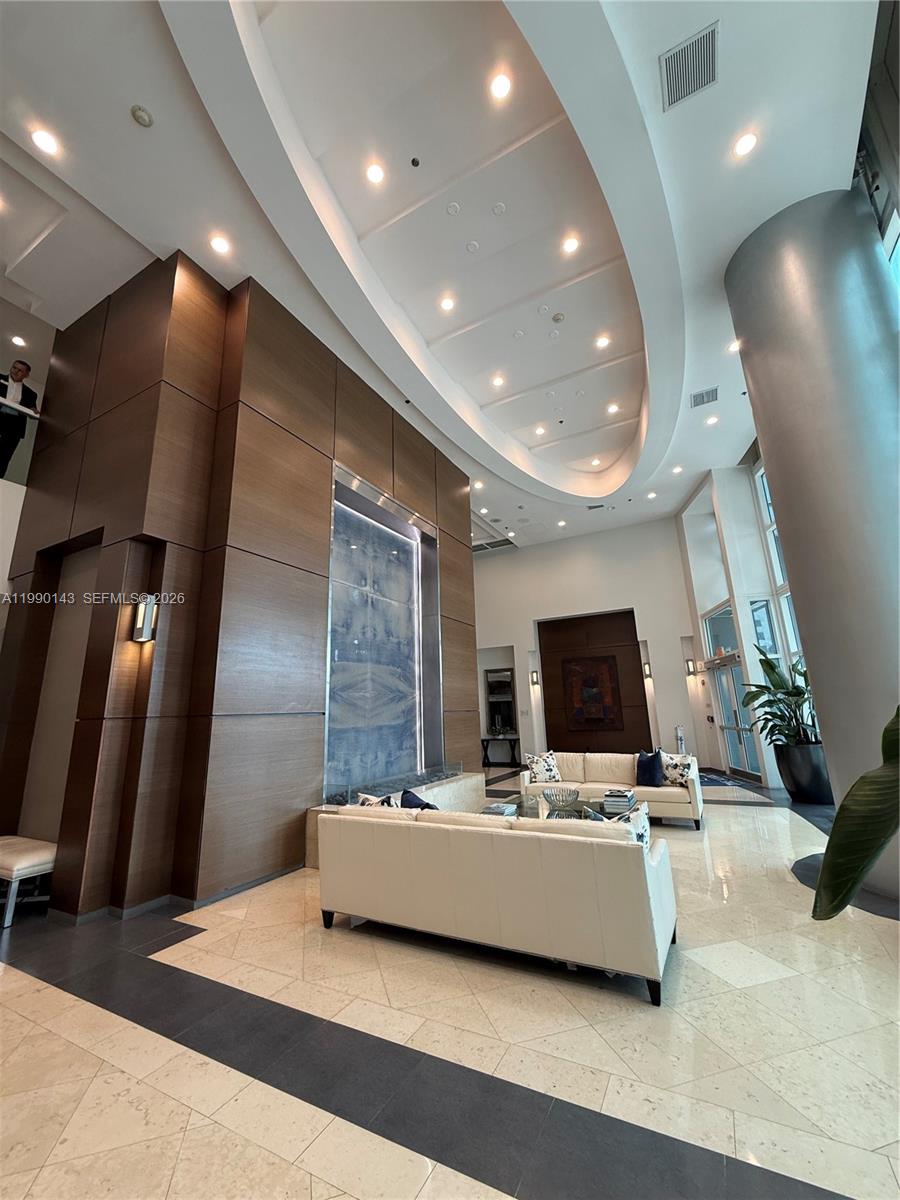 1155 Brickell Bay Dr #1206, Miami FL 33131