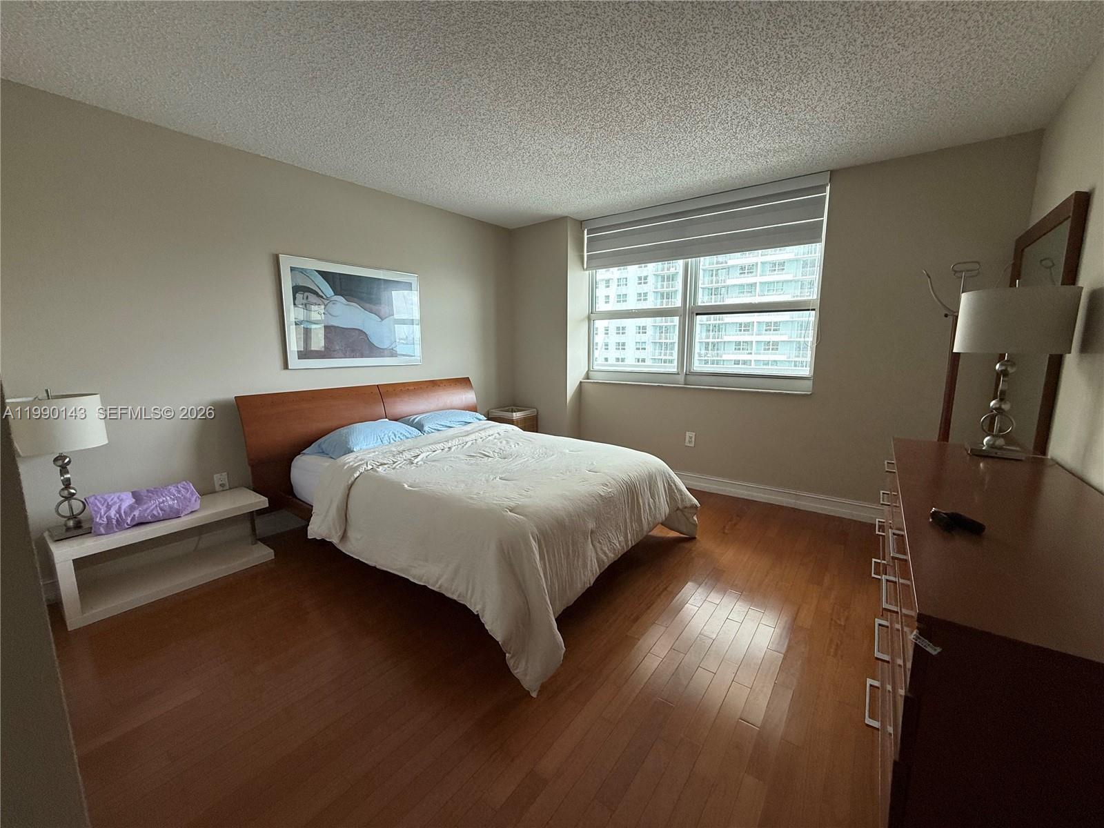 1155 Brickell Bay Dr #1206, Miami FL 33131