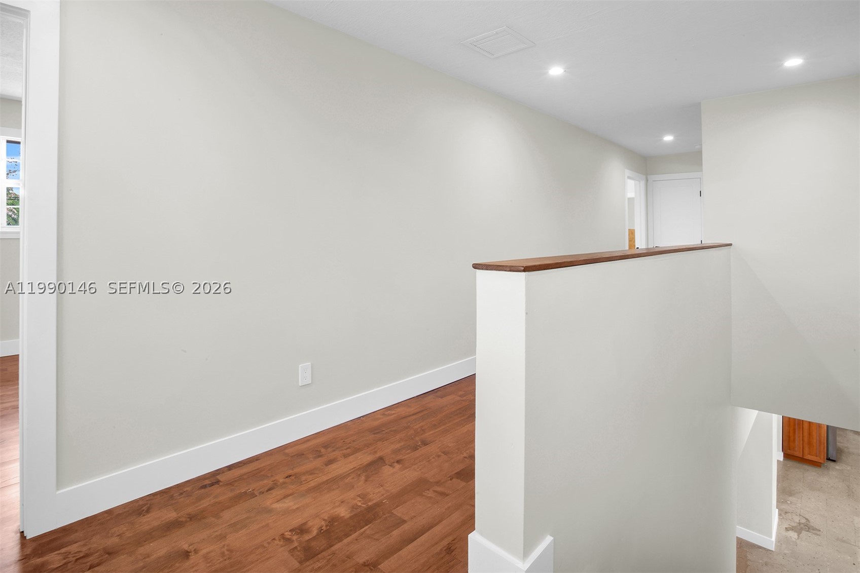 545 S Shore Dr, Miami Beach FL 33141