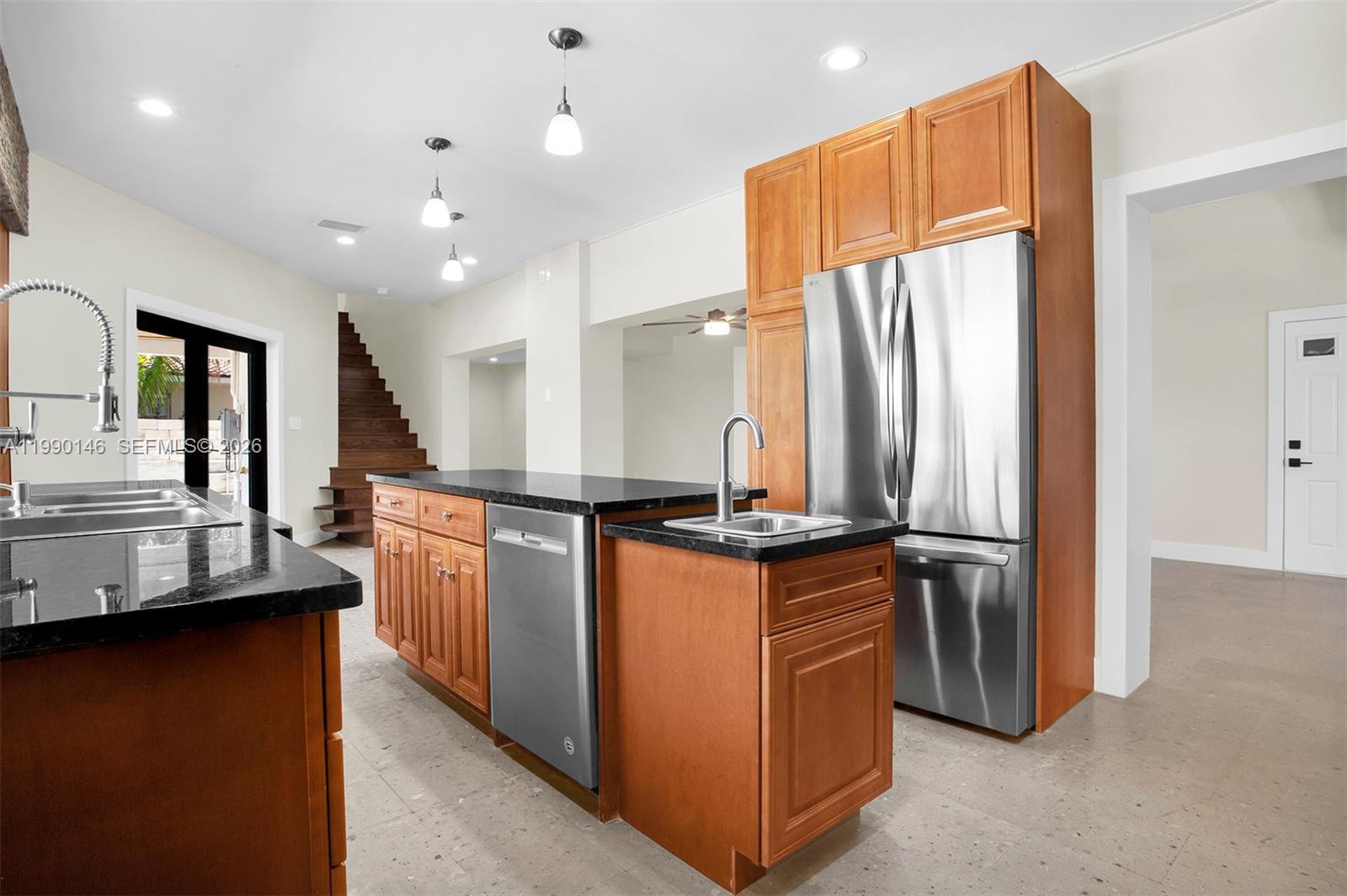 545 S Shore Dr, Miami Beach FL 33141