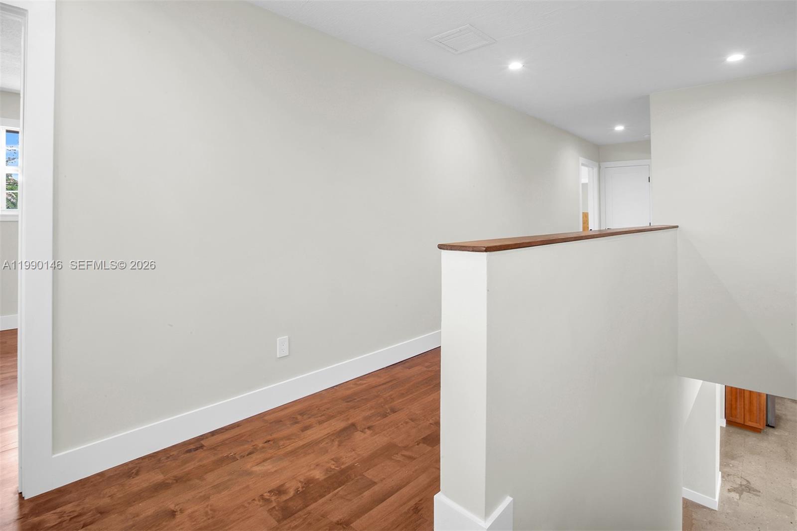 545 S Shore Dr, Miami Beach FL 33141