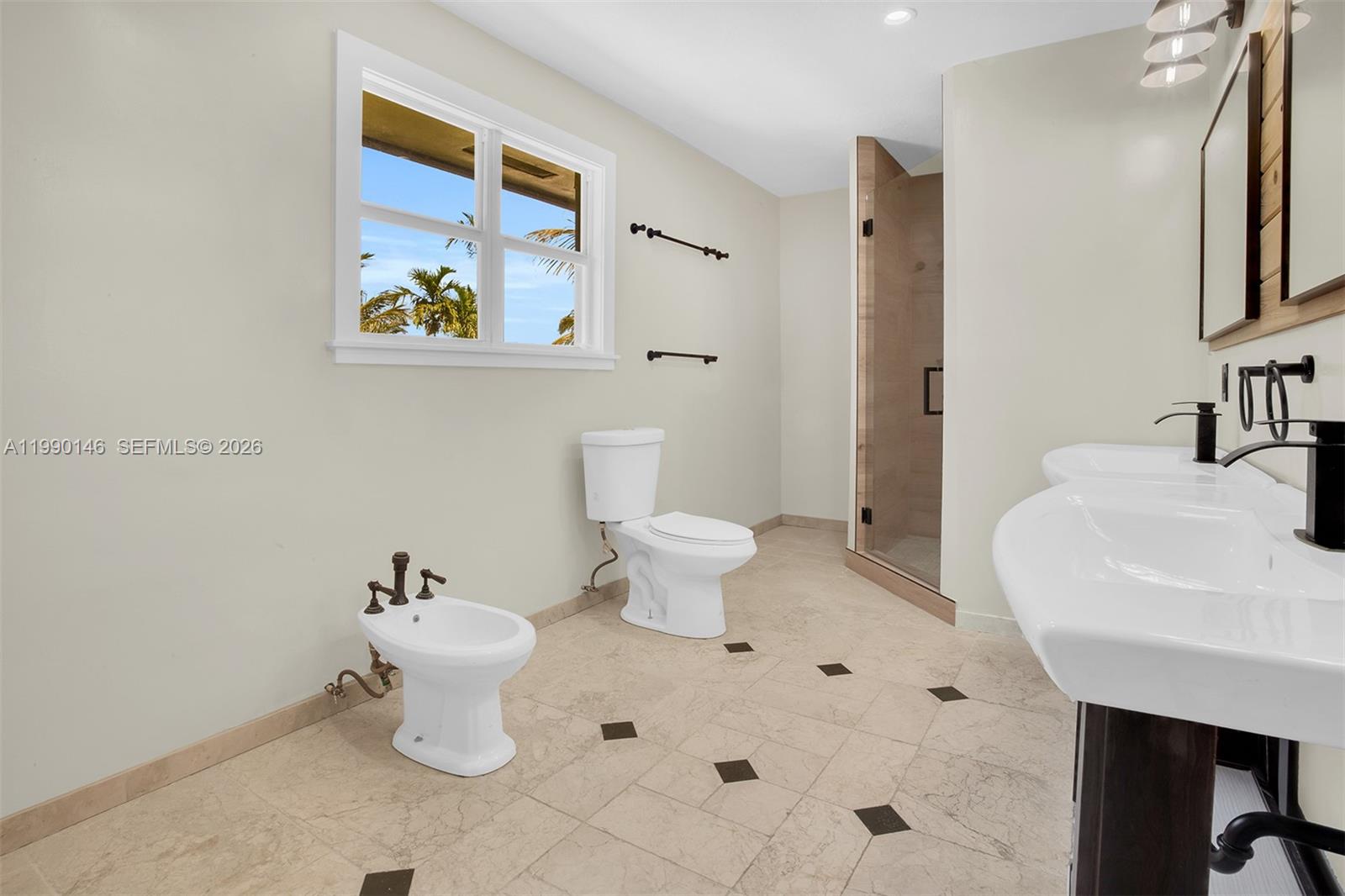 545 S Shore Dr, Miami Beach FL 33141