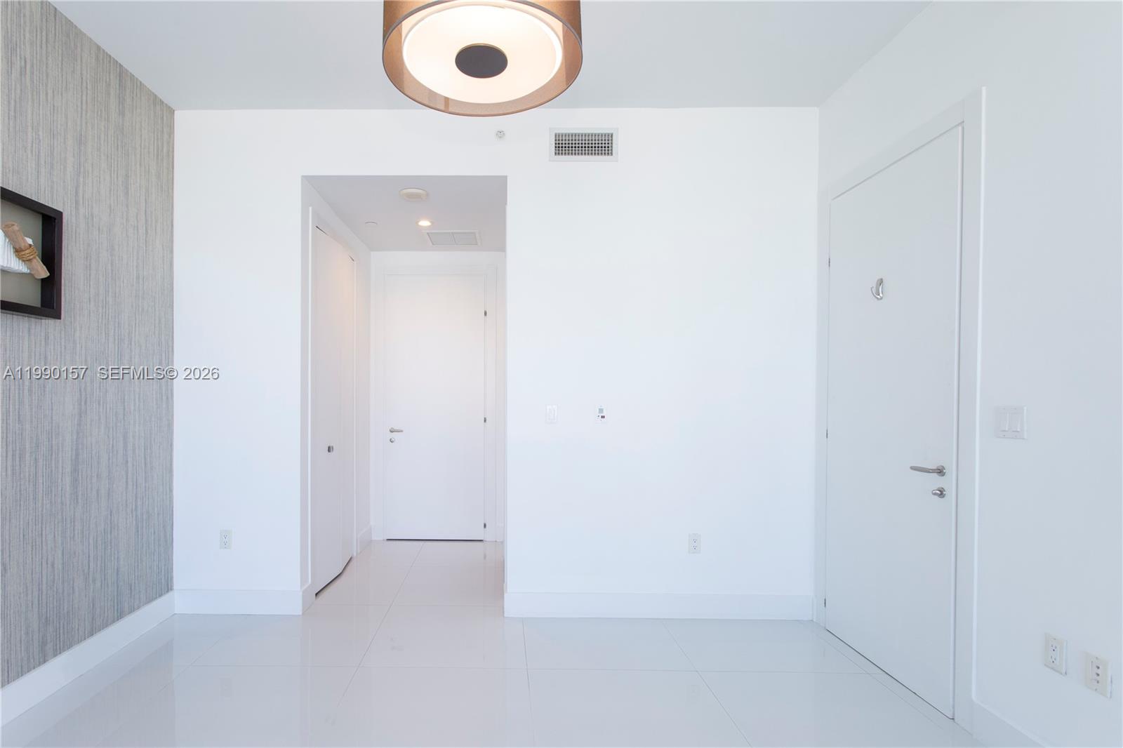 200 BISCAYNE BLVD WY #4512, Miami FL 33131
