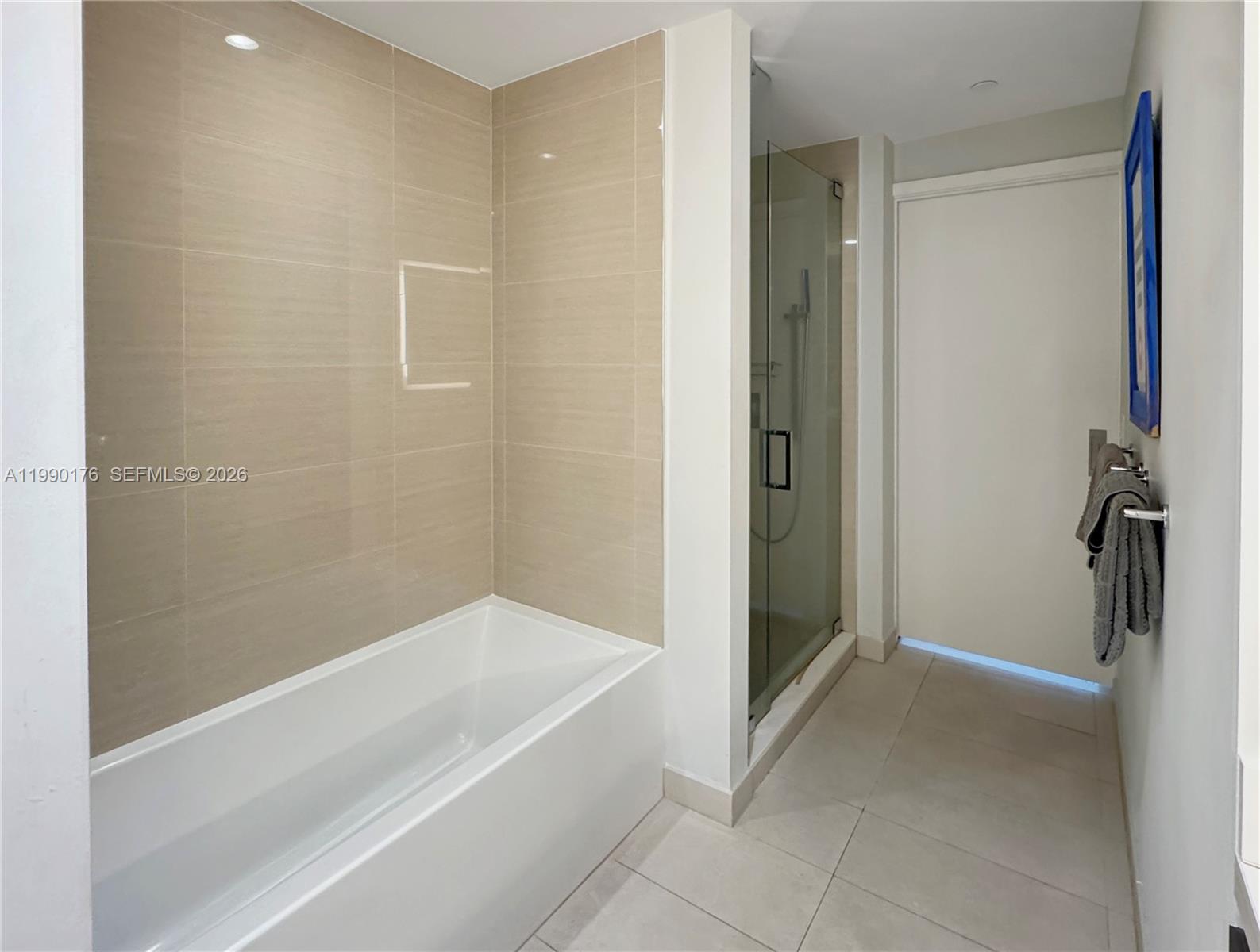 851 NE 1st Ave #302, Miami FL 33132