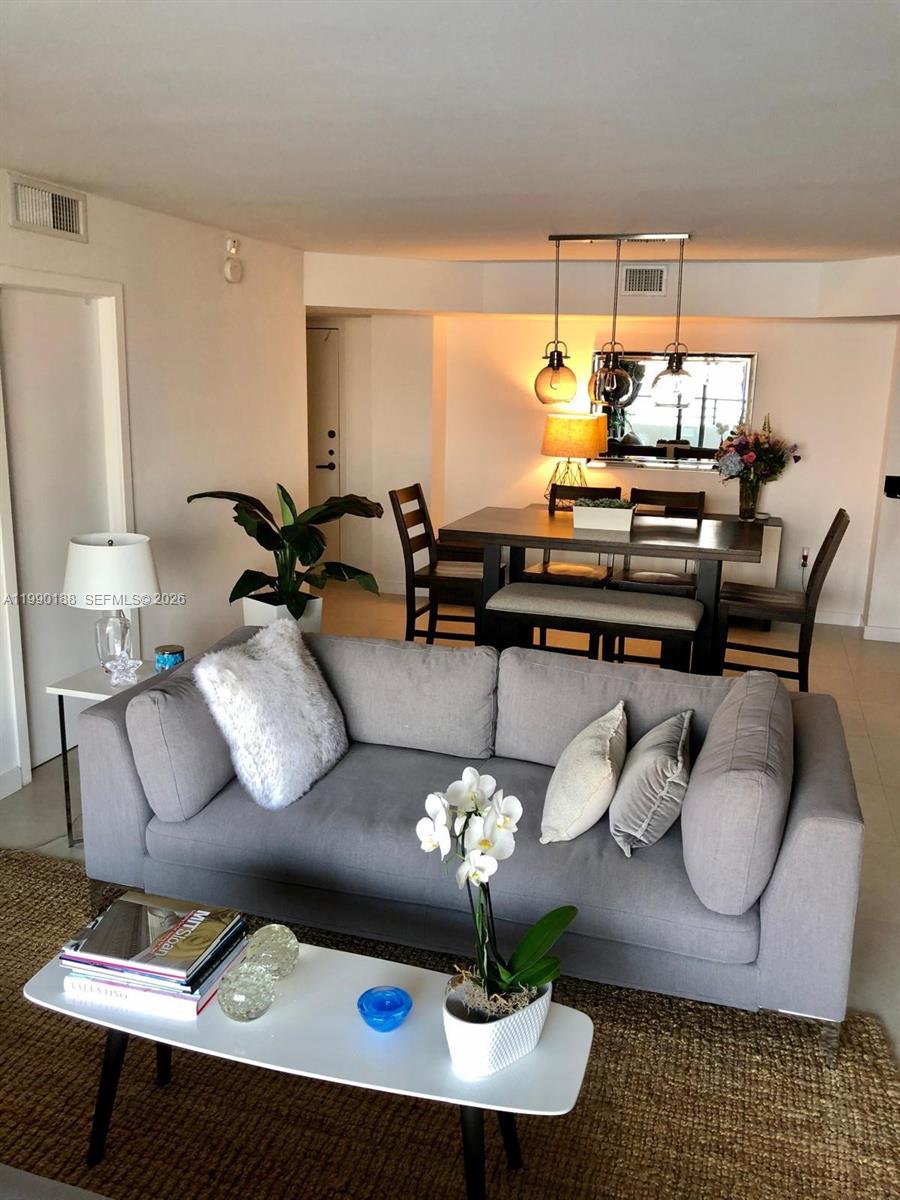 2333 Brickell Ave #PH207, Miami FL 33129