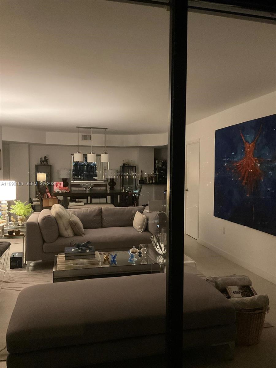 2333 Brickell Ave #PH207, Miami FL 33129