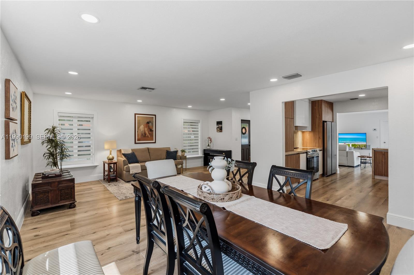 7327 Sabal Dr, Miami Lakes FL 33014