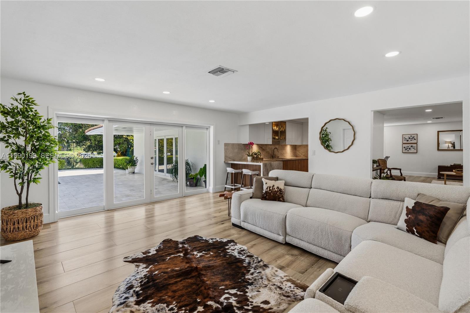 7327 Sabal Dr, Miami Lakes FL 33014