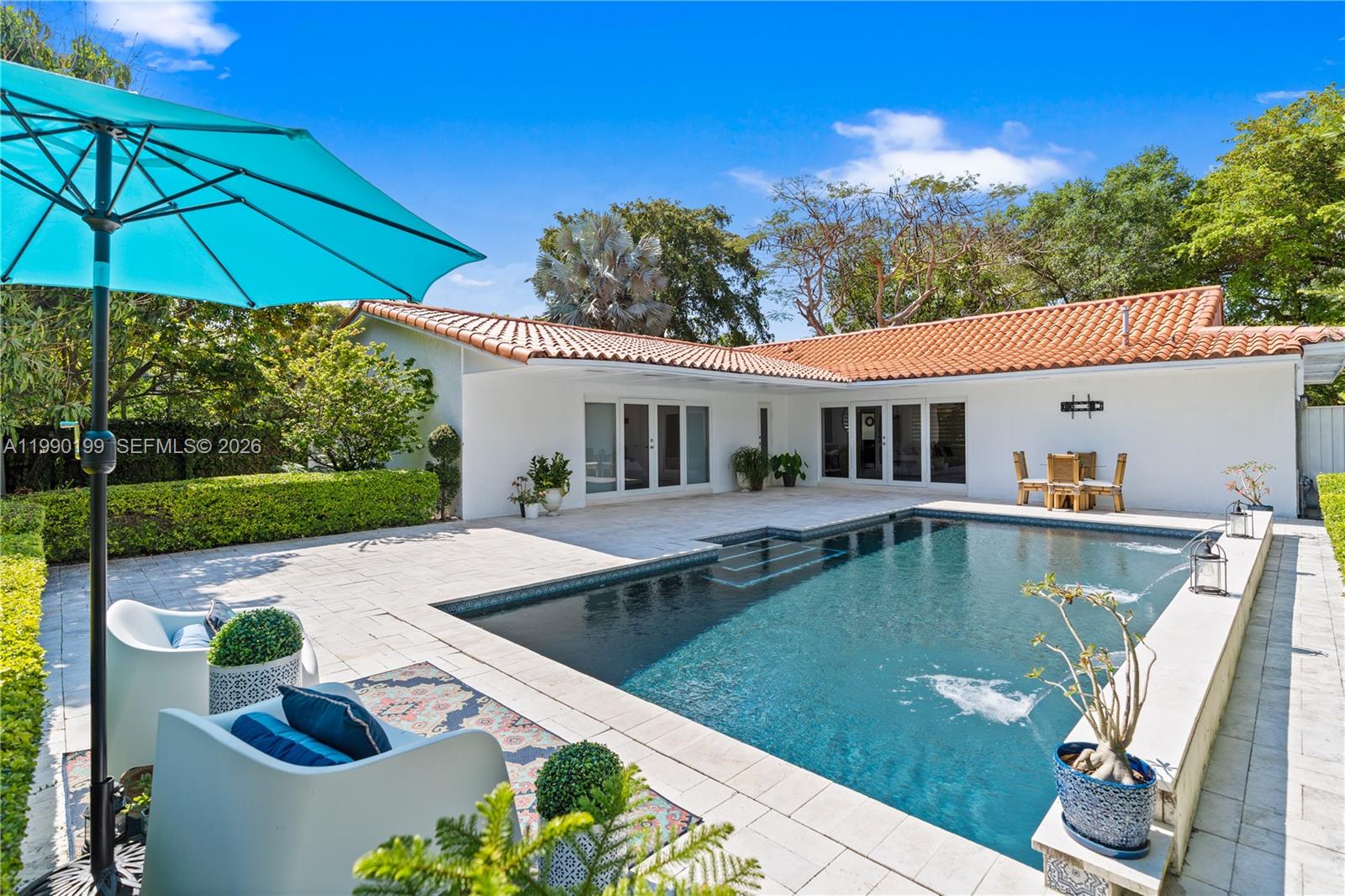 7327 Sabal Dr, Miami Lakes FL 33014