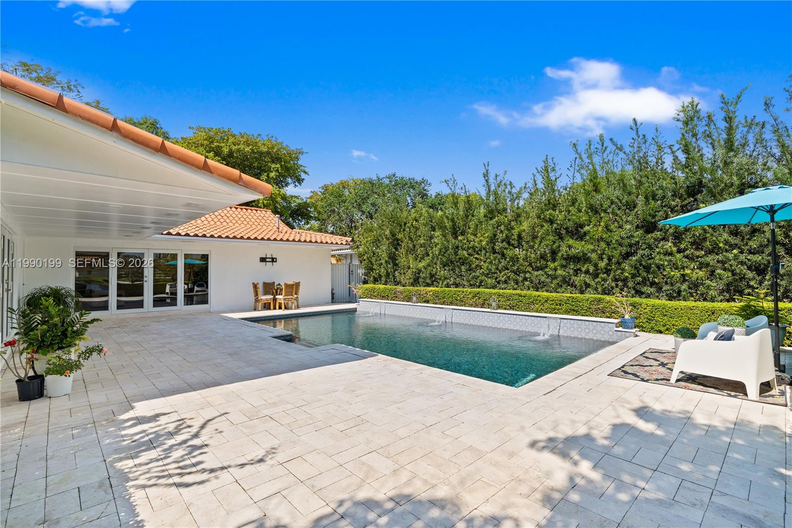 7327 Sabal Dr, Miami Lakes FL 33014