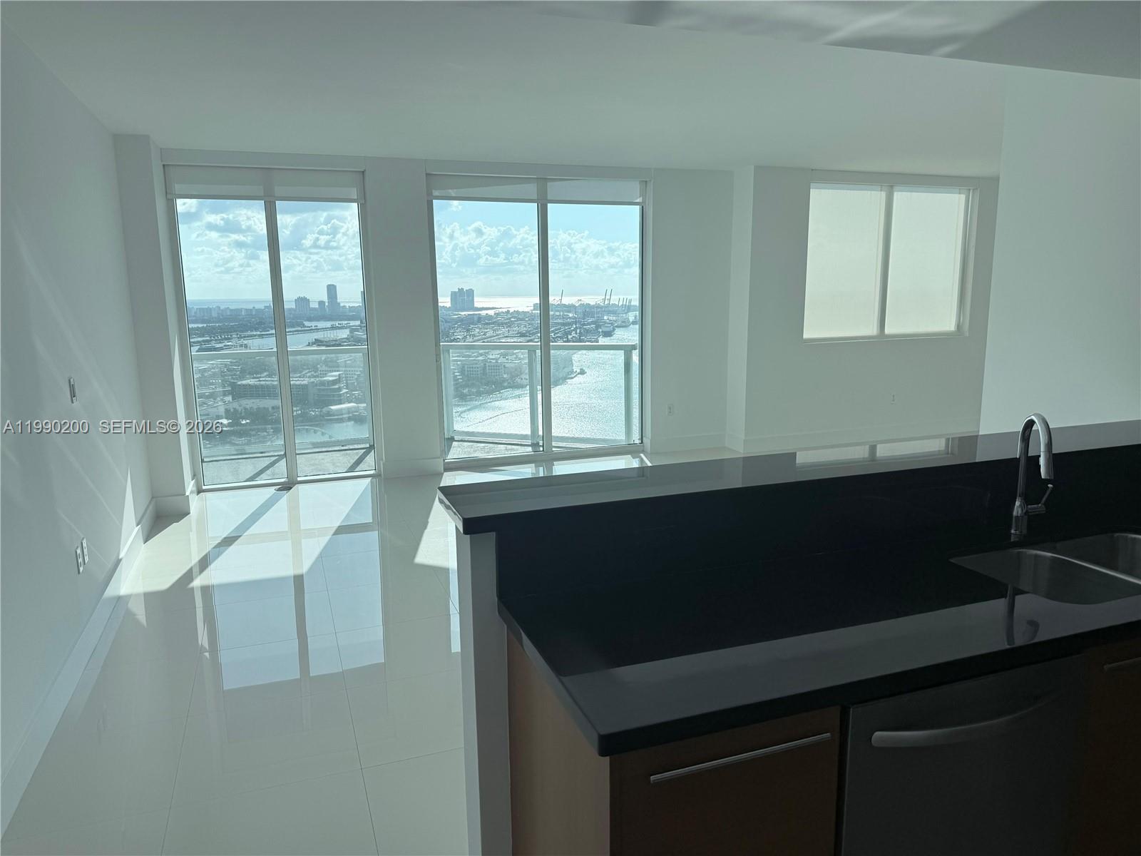 244 Biscayne Blvd #3803, Miami FL 33132