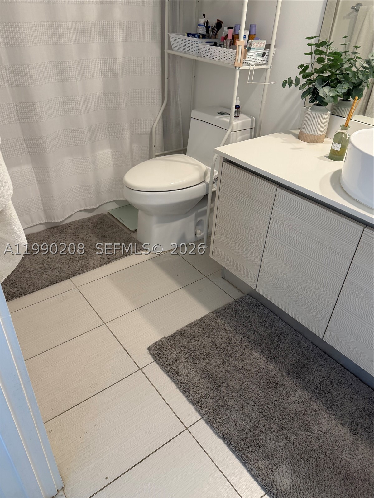 4250 NE Biscayne Blvd #1115, Miami FL 33137