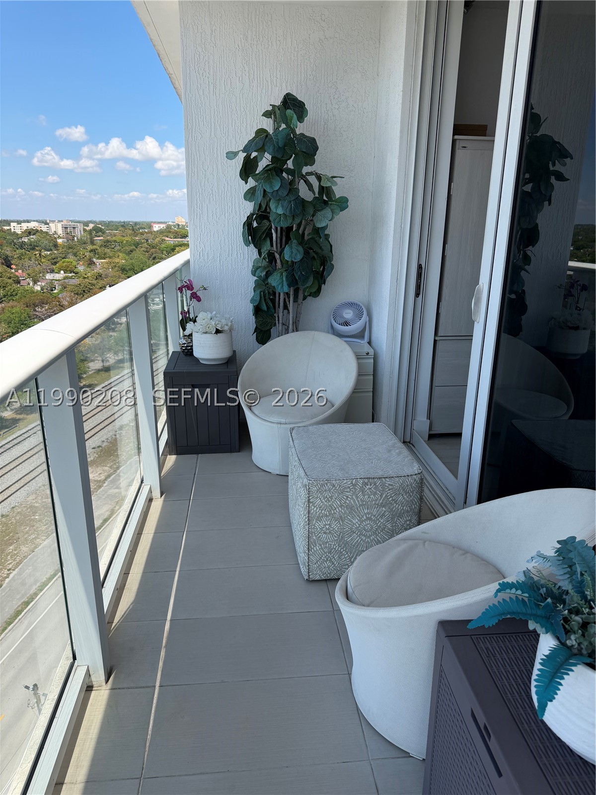4250 NE Biscayne Blvd #1115, Miami FL 33137