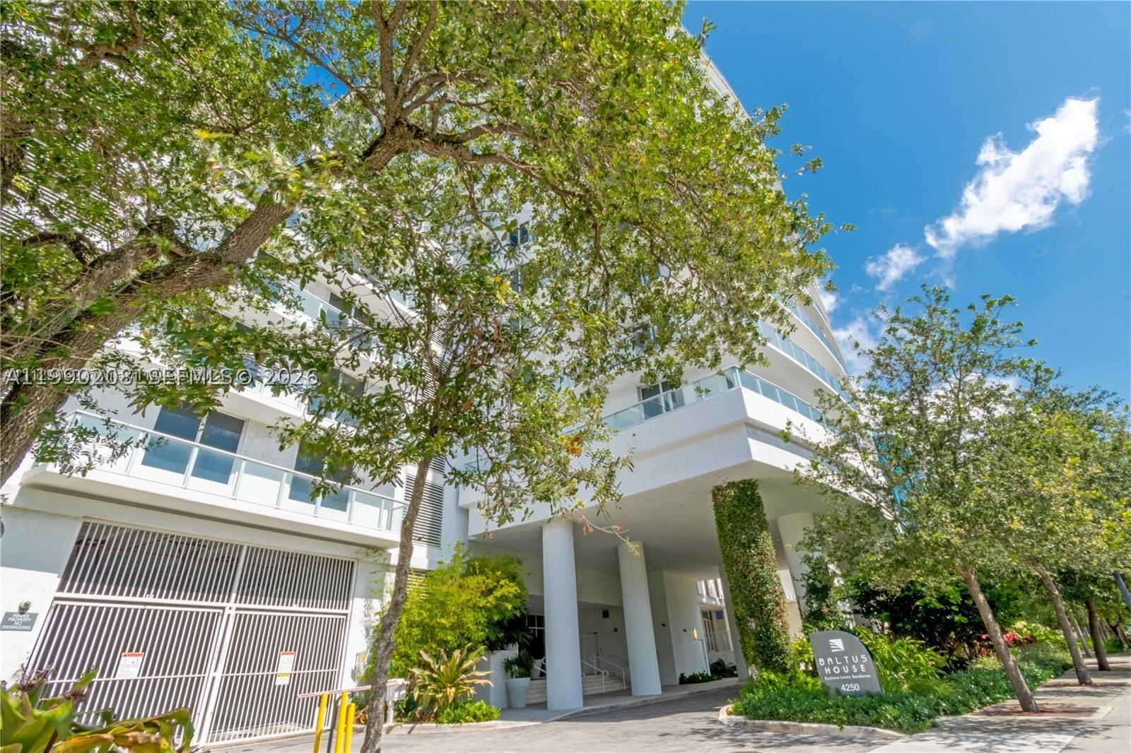 4250 NE Biscayne Blvd #1115, Miami FL 33137