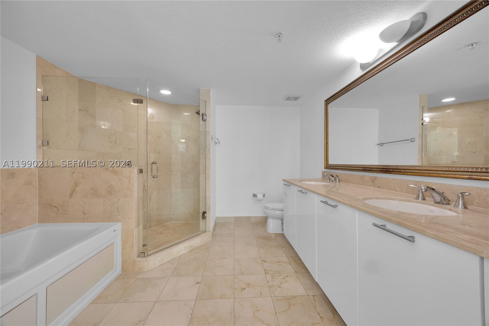 1800 N Bayshore Dr #1901, Miami FL 33132
