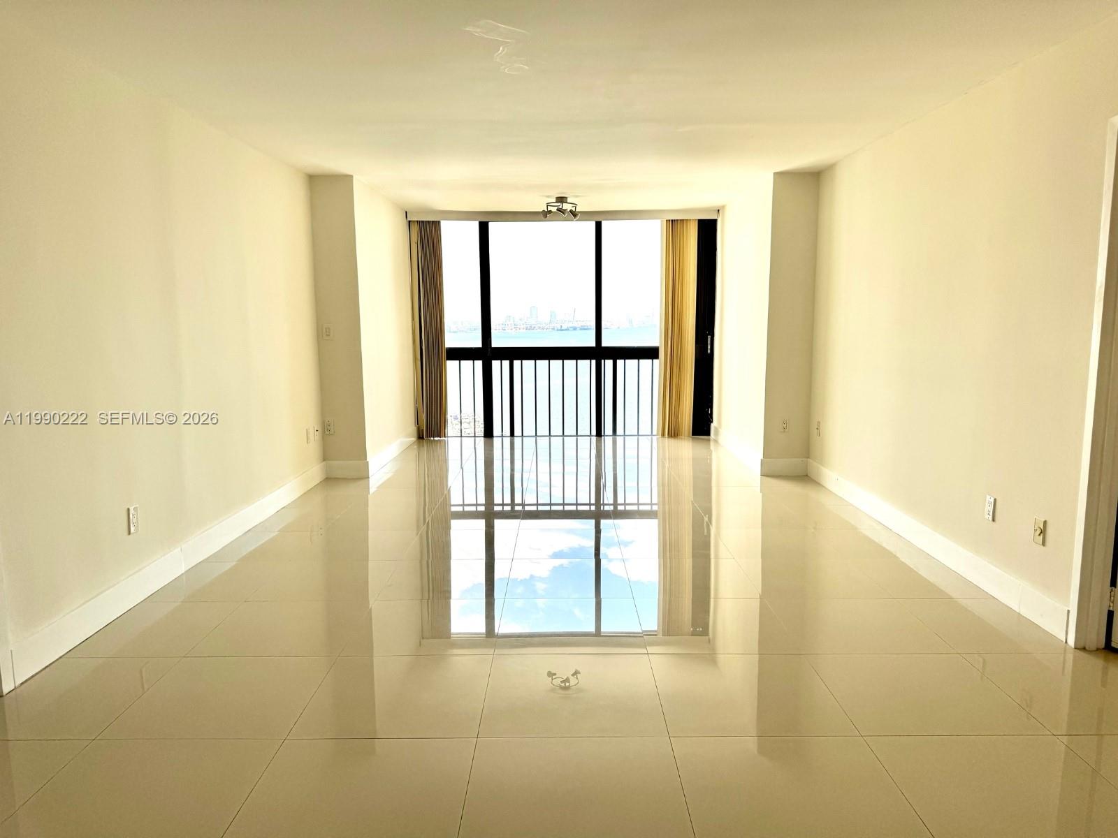 2333 Brickell Ave #2607, Miami FL 33129