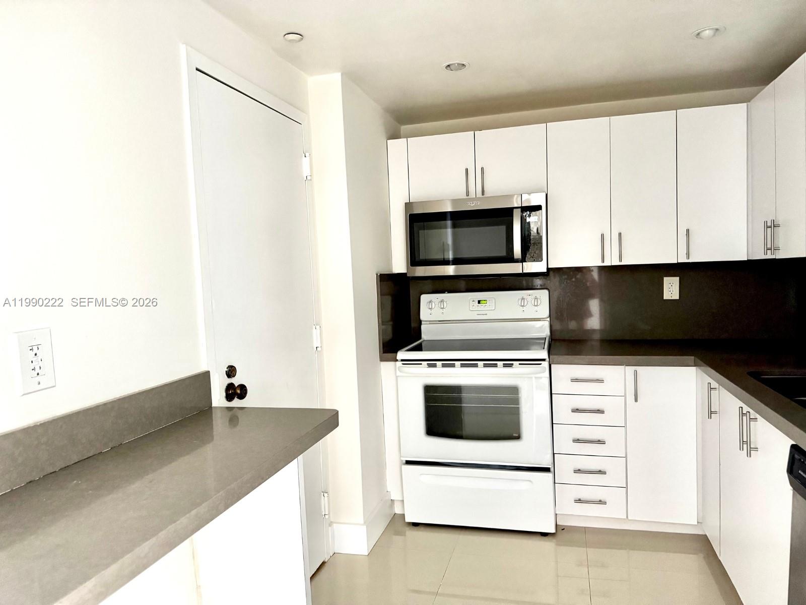 2333 Brickell Ave #2607, Miami FL 33129