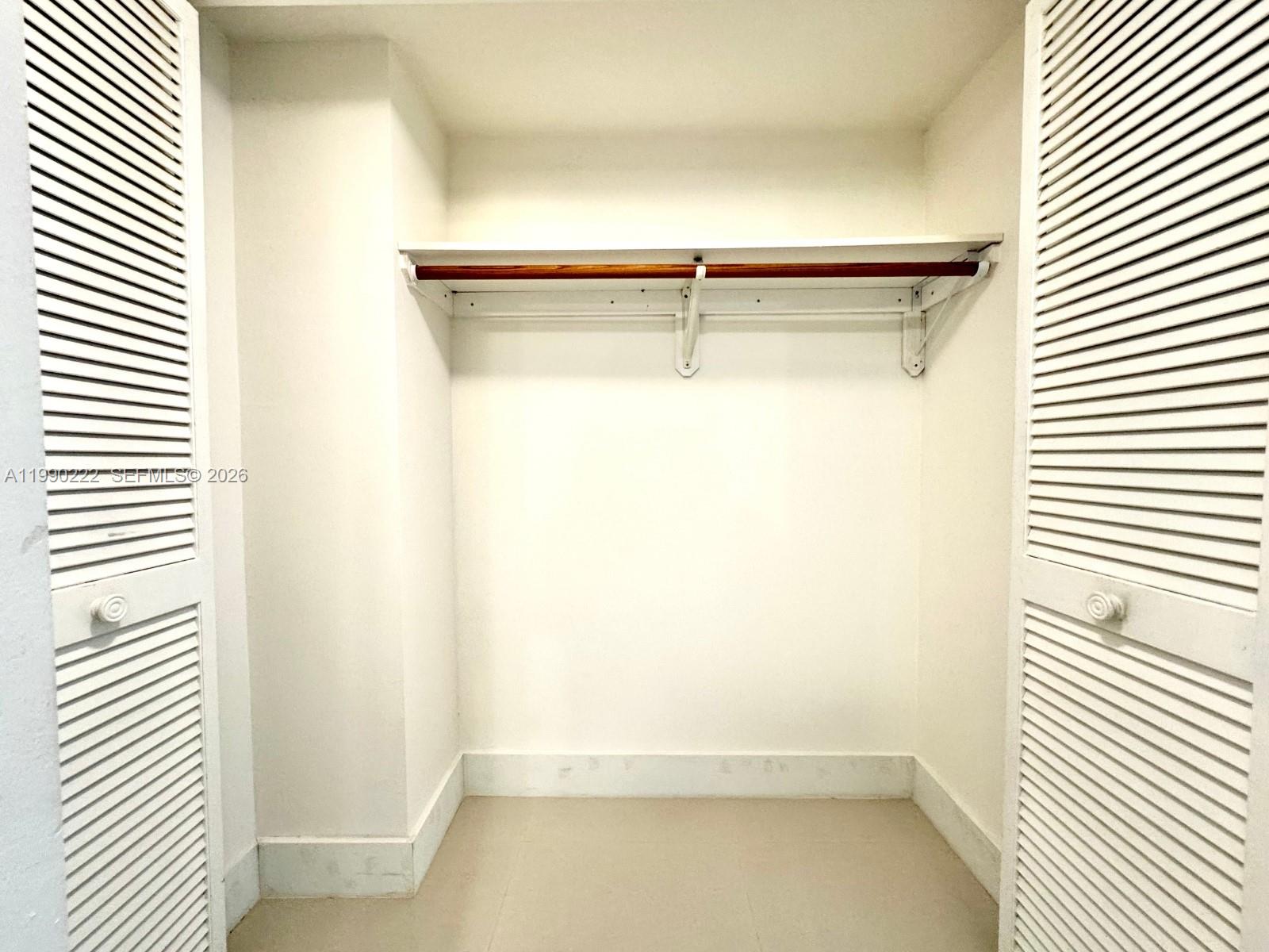 2333 Brickell Ave #2607, Miami FL 33129