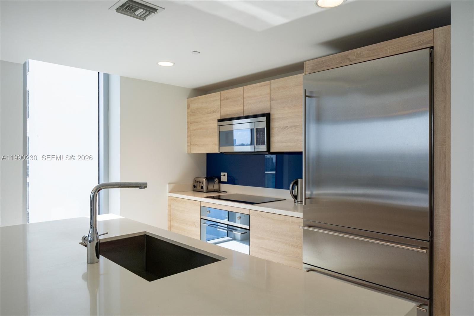 16385 Biscayne Blvd #2707, North Miami Beach FL 33160