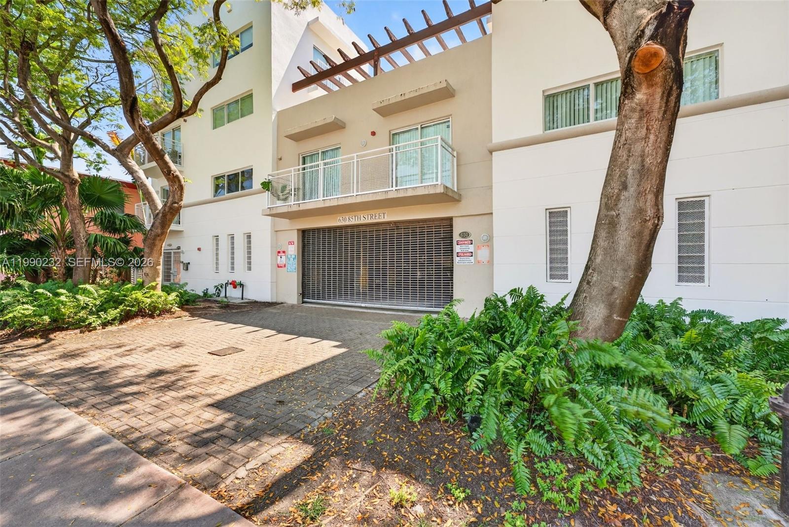 630 85th St #104, Miami Beach FL 33141