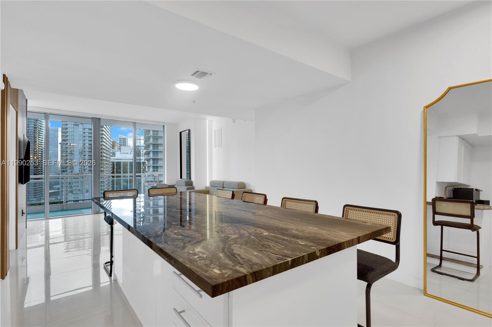 92 SW 3rd St #2802, Miami FL 33130