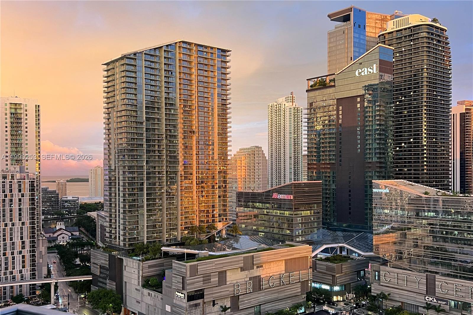 92 SW 3rd St #2802, Miami FL 33130
