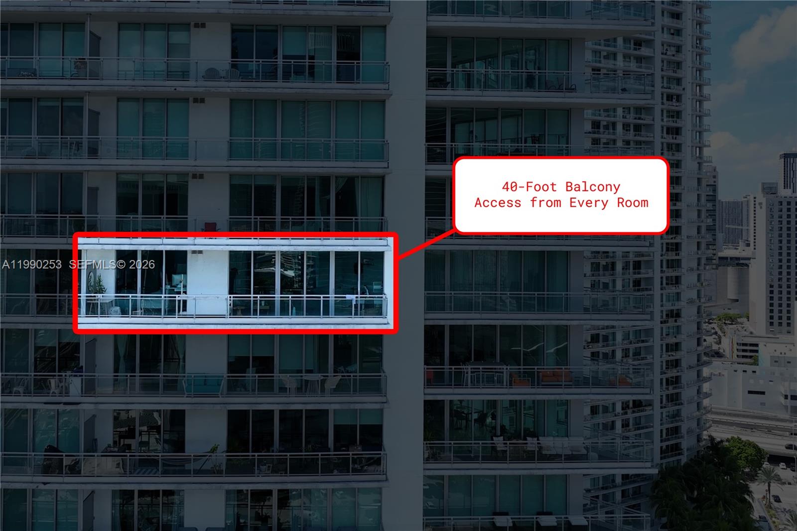 92 SW 3rd St #2802, Miami FL 33130