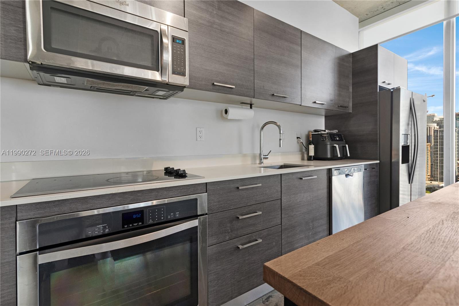 151 SE 1st St #2802, Miami FL 33131