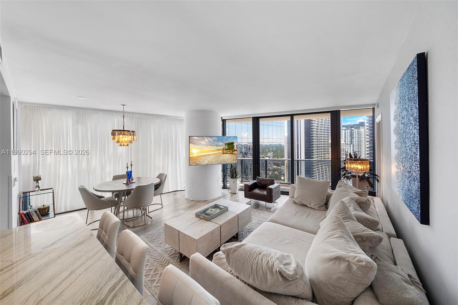 801 S Miami Ave #3504, Miami FL 33130