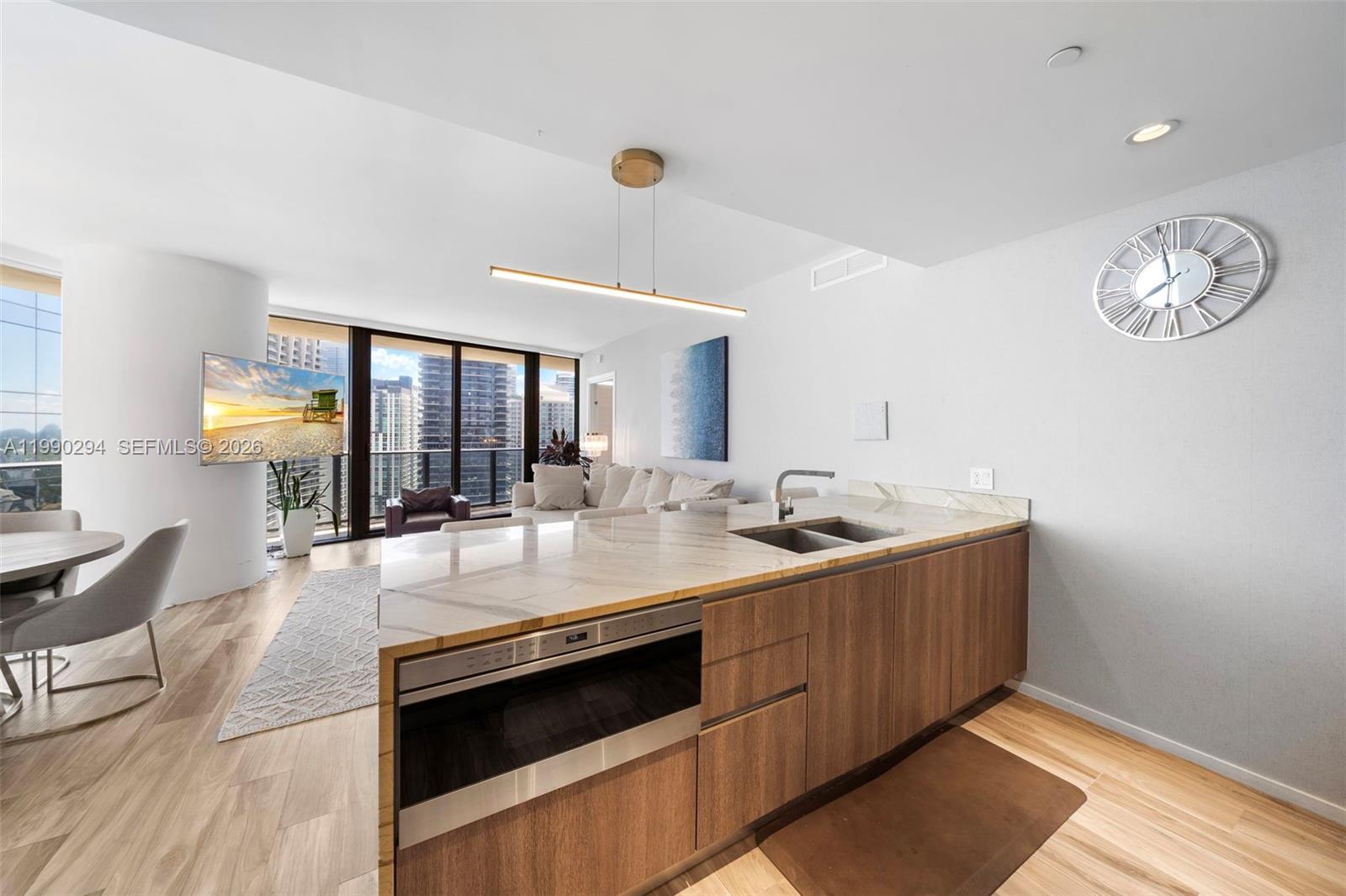 801 S Miami Ave #3504, Miami FL 33130