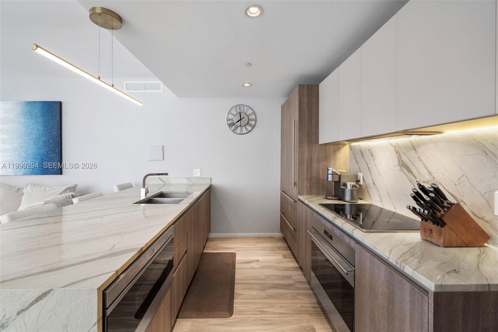 801 S Miami Ave #3504, Miami FL 33130