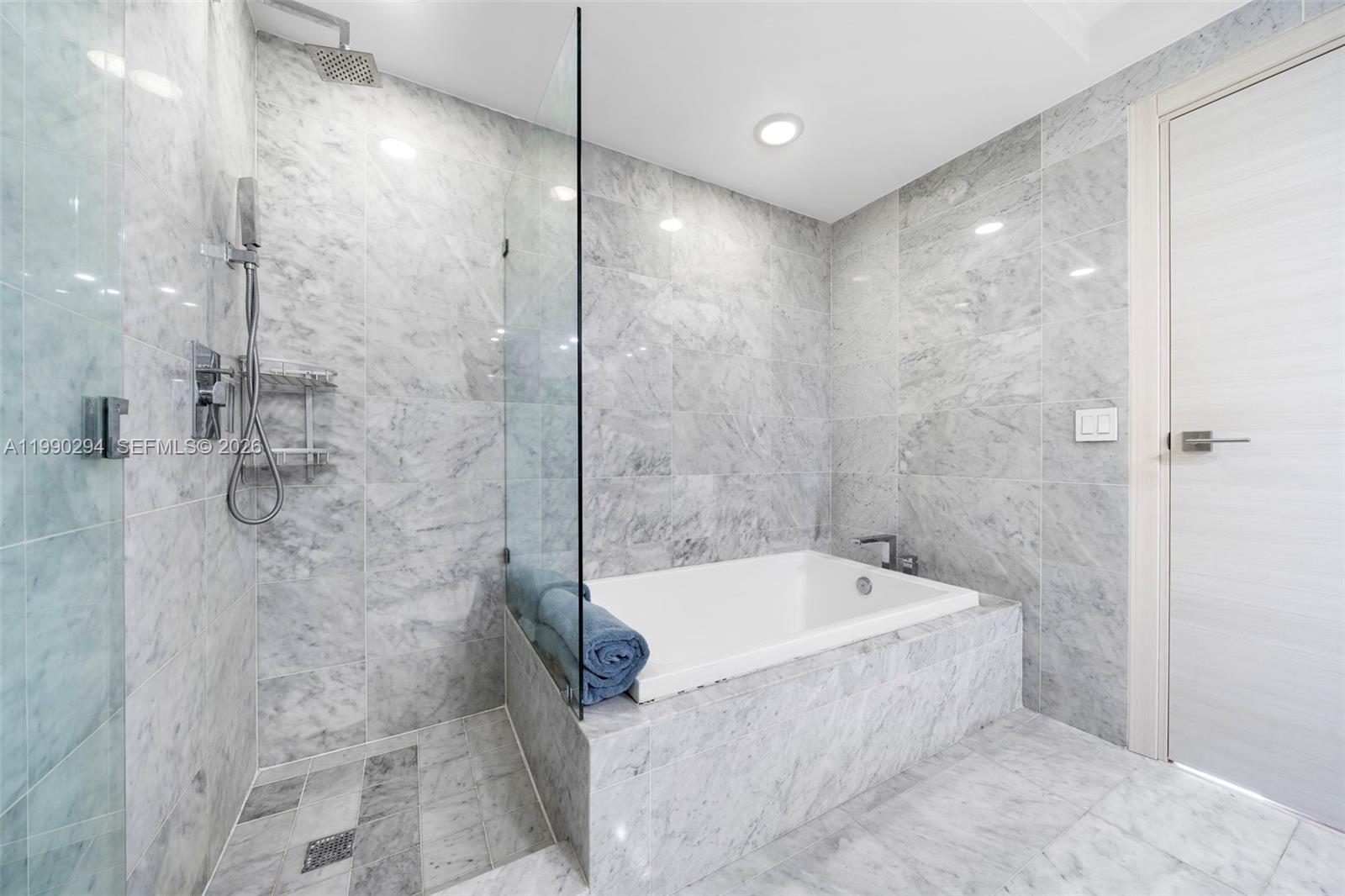 801 S Miami Ave #3504, Miami FL 33130