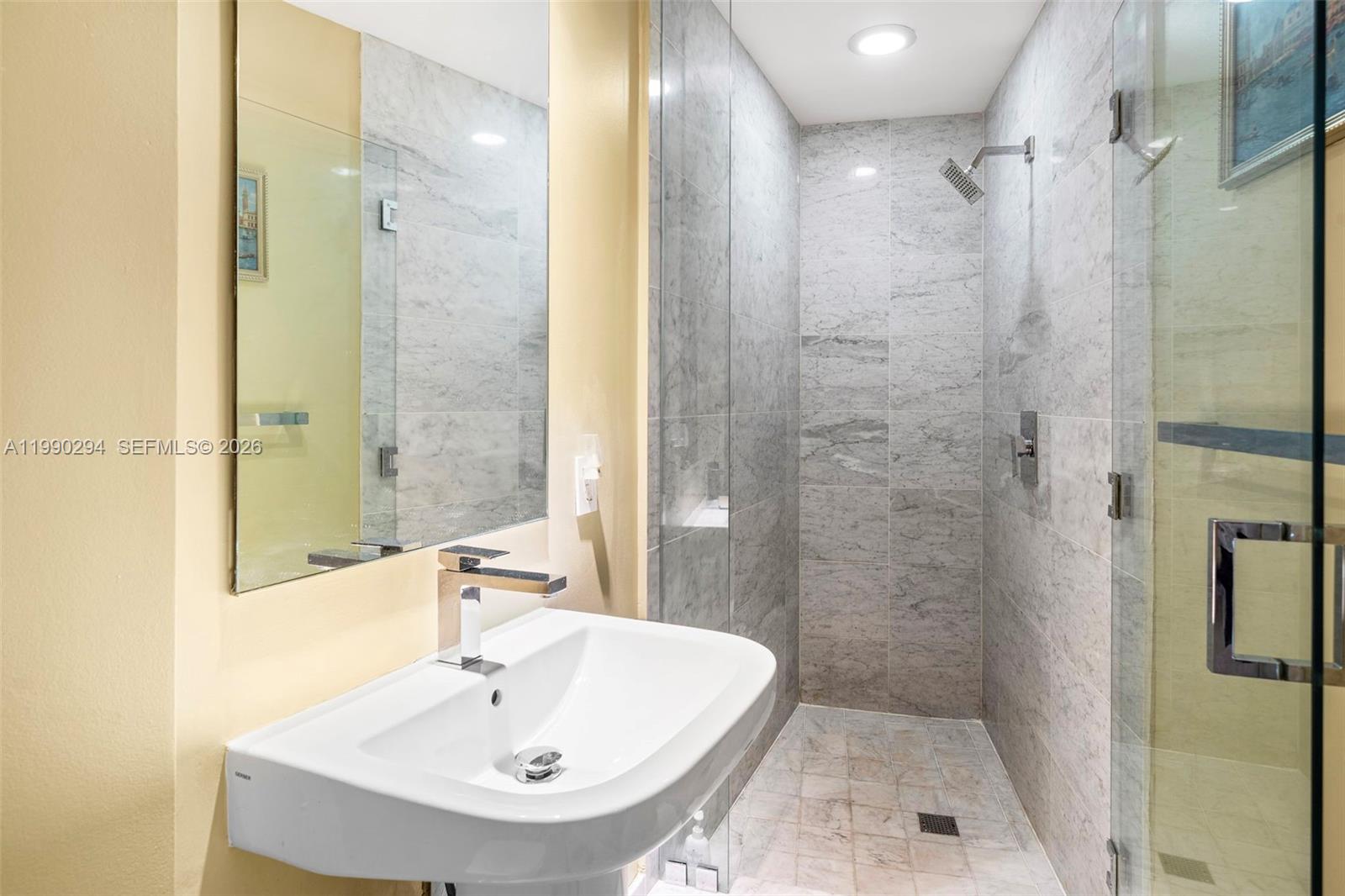 801 S Miami Ave #3504, Miami FL 33130