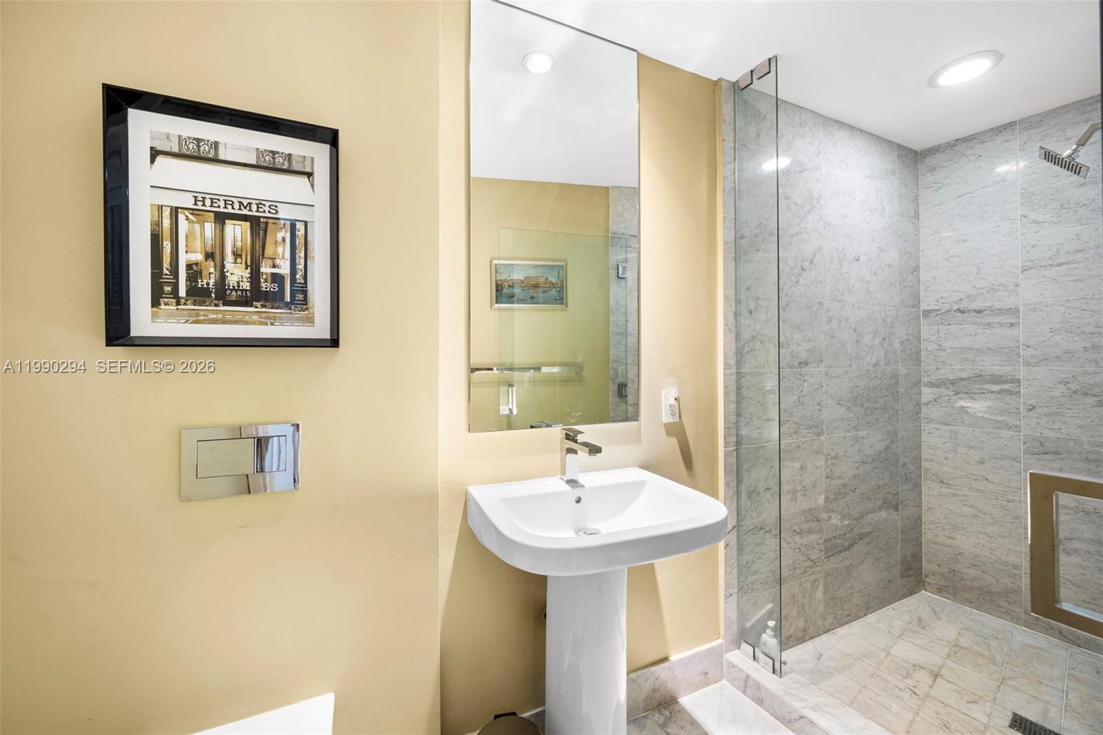801 S Miami Ave #3504, Miami FL 33130