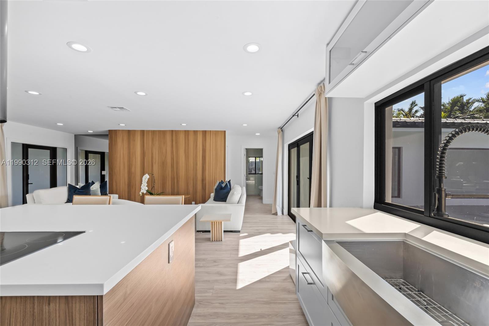 116 W 1st Ct, Miami Beach FL 33139