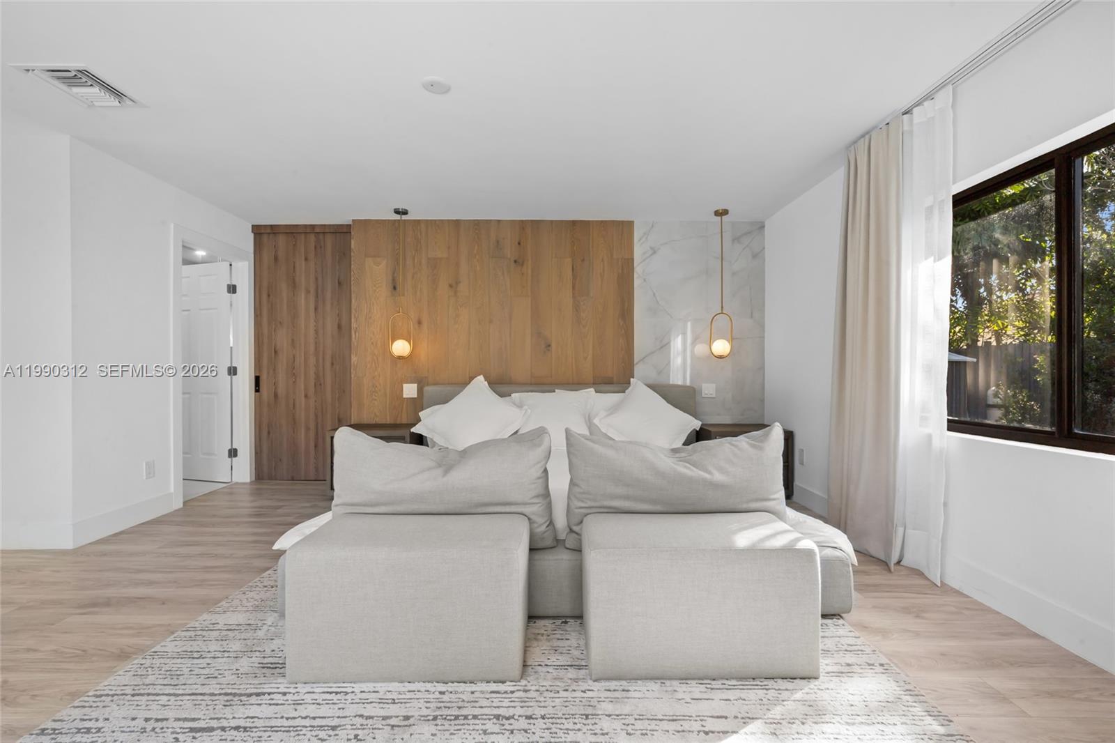 116 W 1st Ct, Miami Beach FL 33139