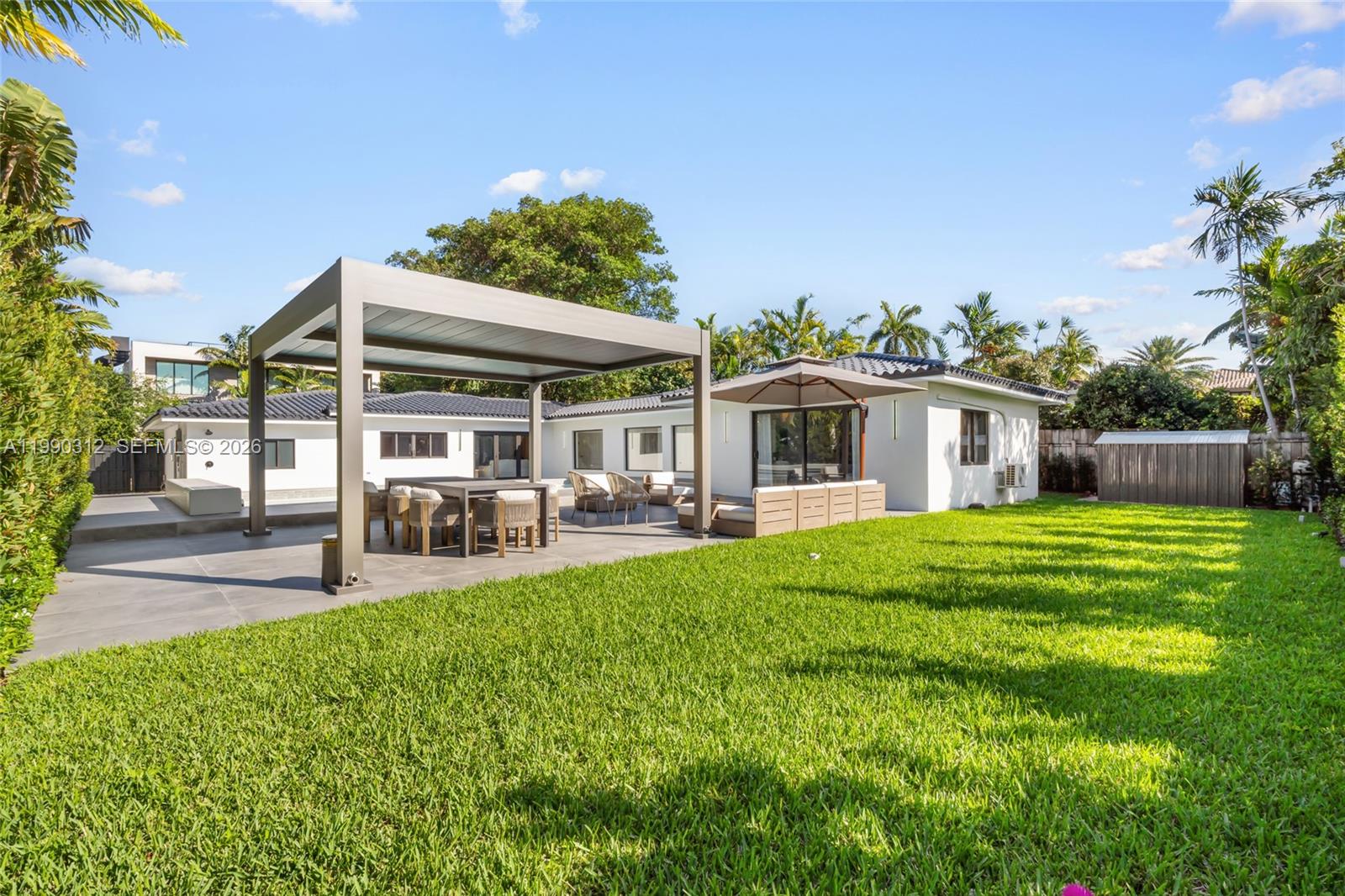 116 W 1st Ct, Miami Beach FL 33139