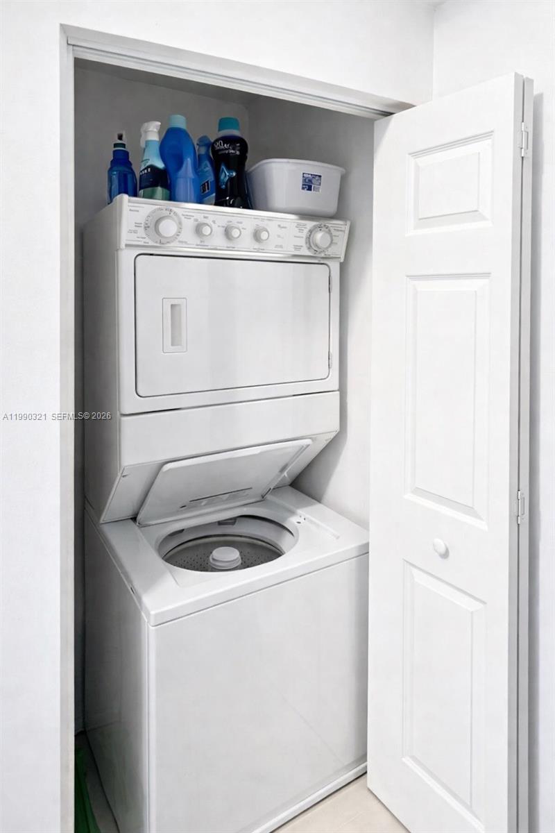 3232 Coral #605, Miami FL 33145