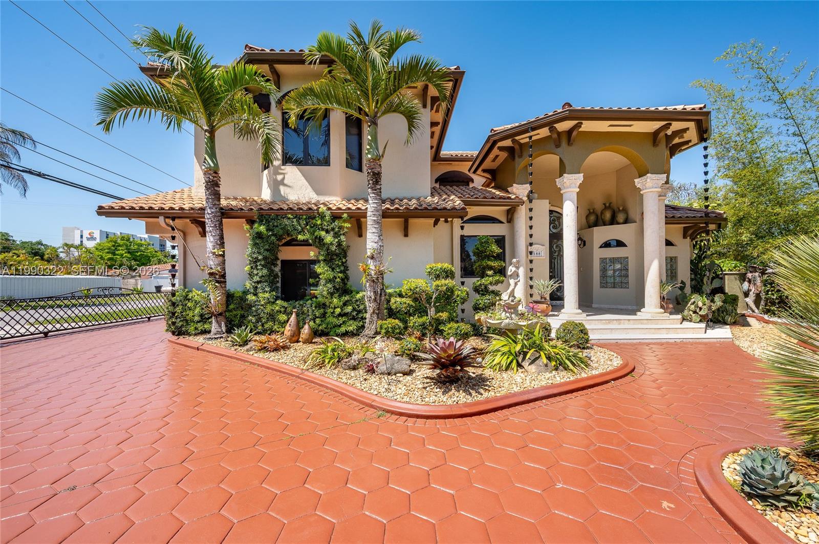 588 Miller Dr, Miami Springs FL 33166