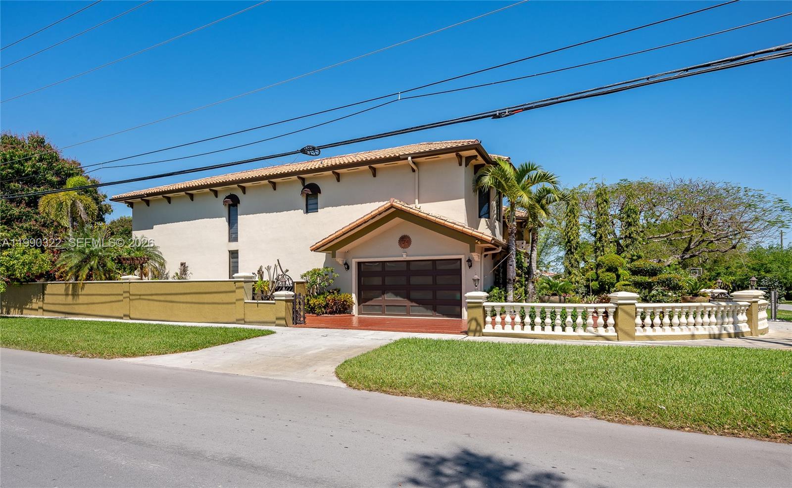 588 Miller Dr, Miami Springs FL 33166