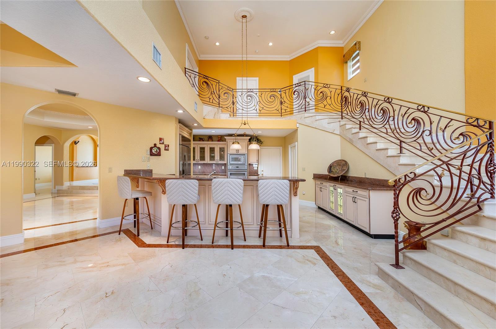 588 Miller Dr, Miami Springs FL 33166