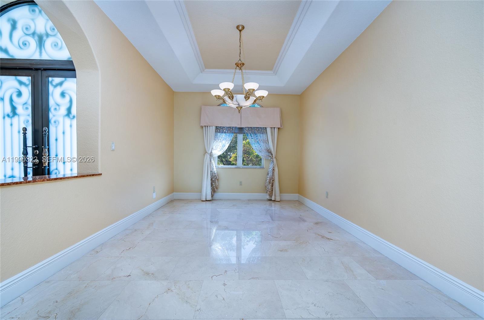 588 Miller Dr, Miami Springs FL 33166