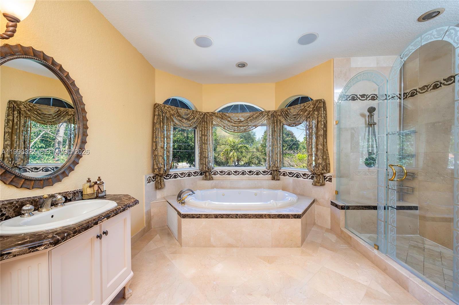 588 Miller Dr, Miami Springs FL 33166