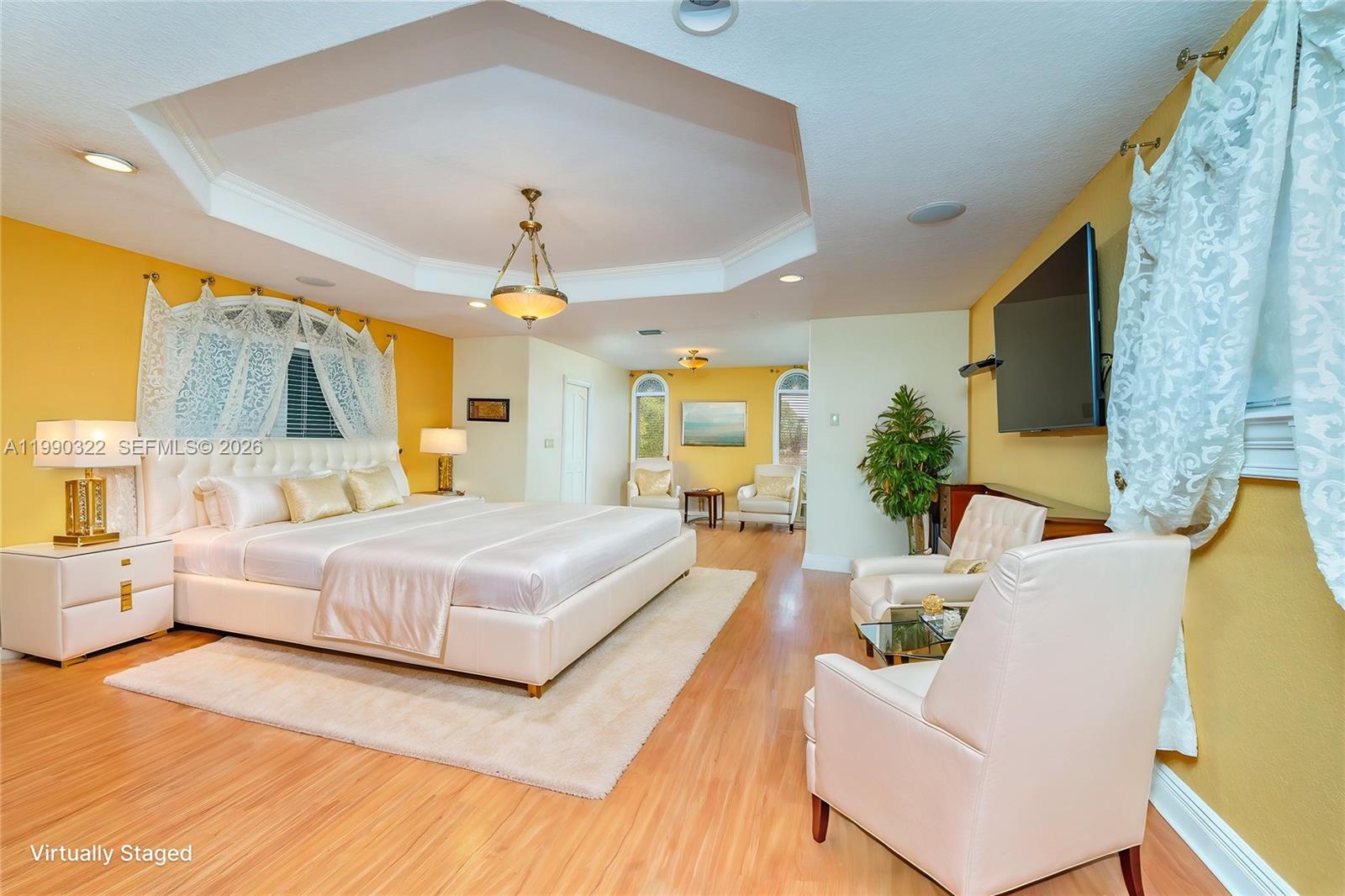 588 Miller Dr, Miami Springs FL 33166
