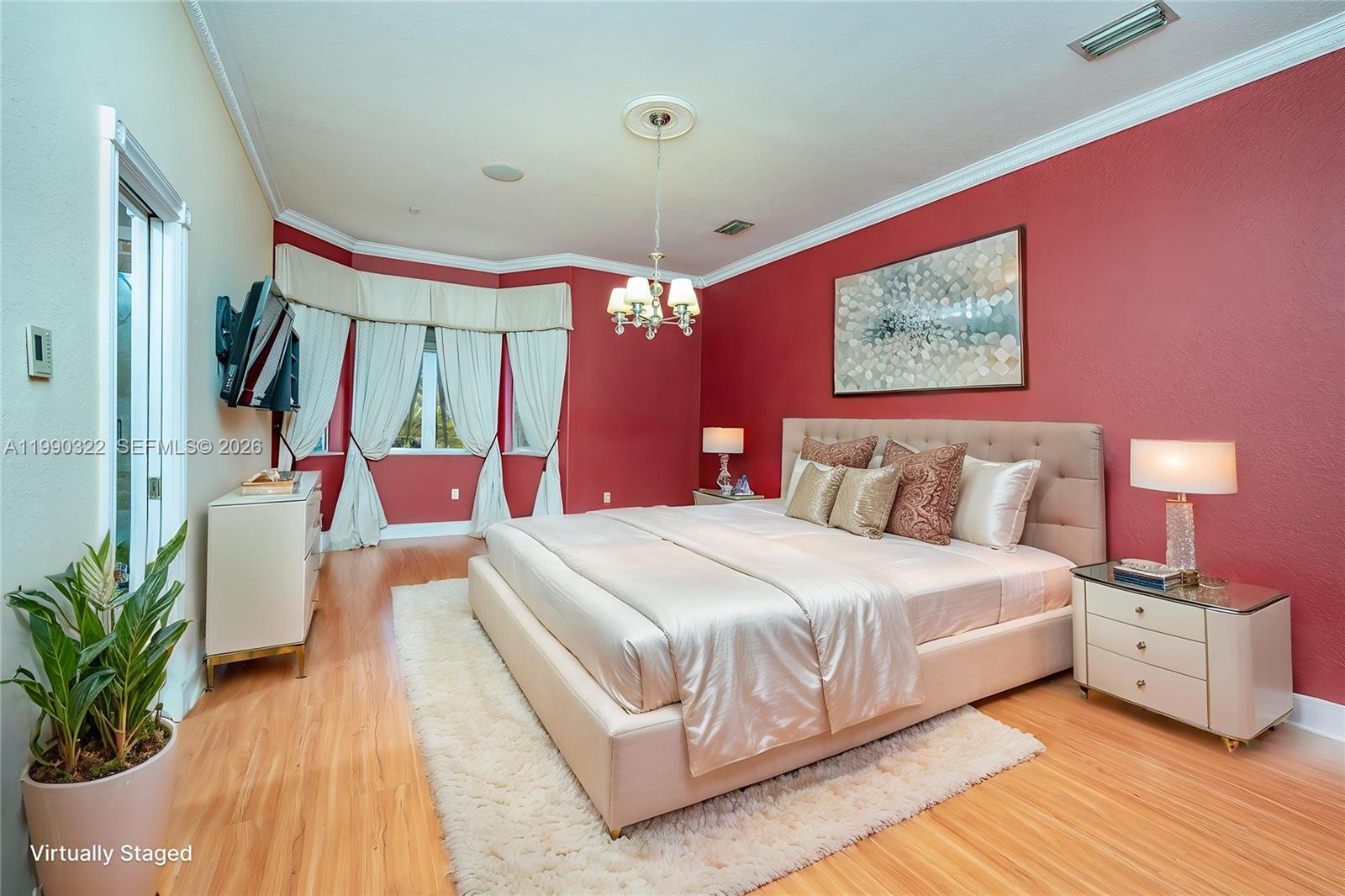 588 Miller Dr, Miami Springs FL 33166