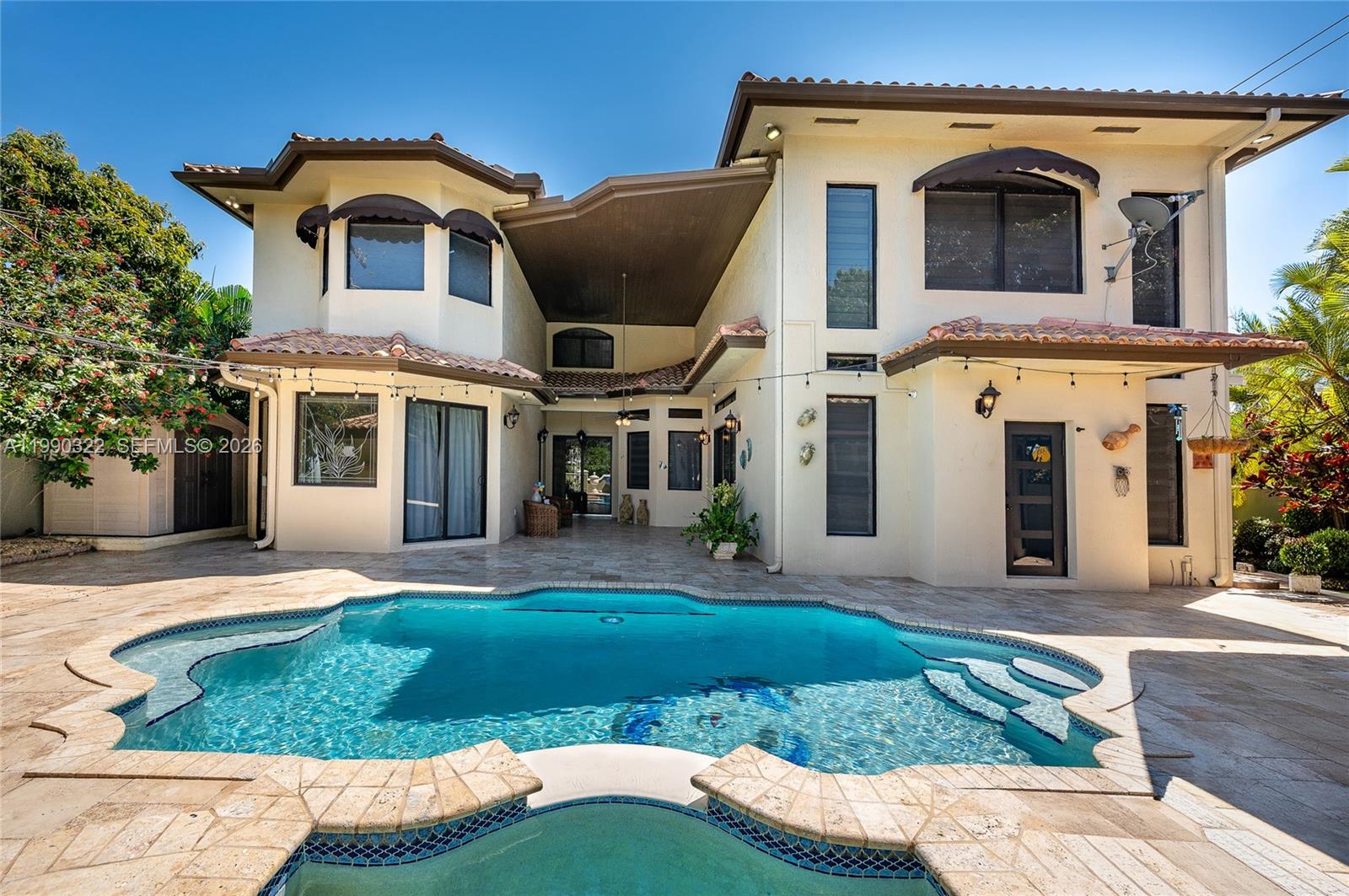 588 Miller Dr, Miami Springs FL 33166
