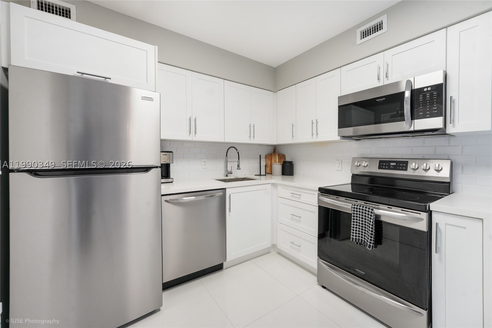 5161 Collins Ave #1508, Miami Beach FL 33140