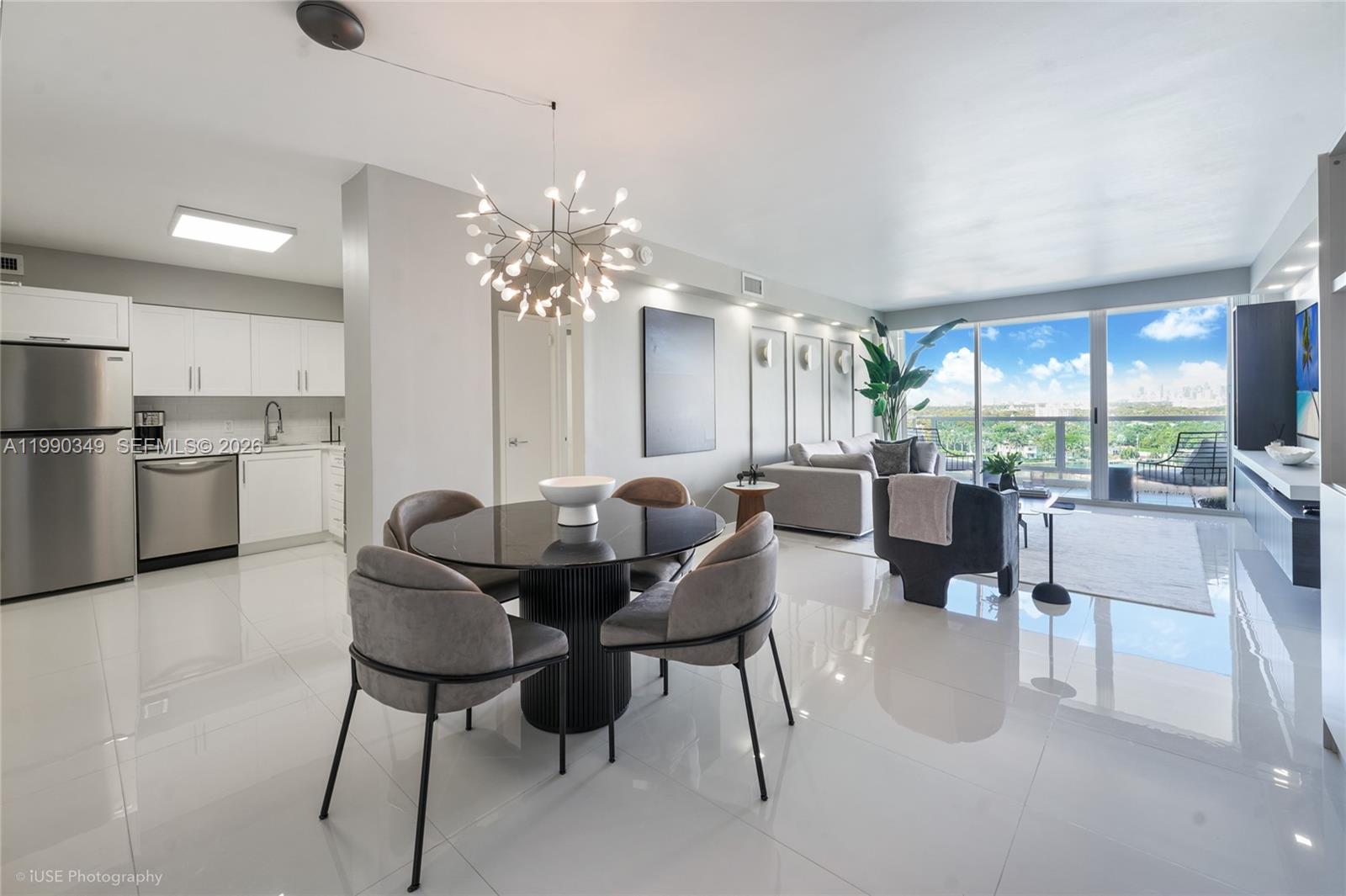 5161 Collins Ave #1508, Miami Beach FL 33140